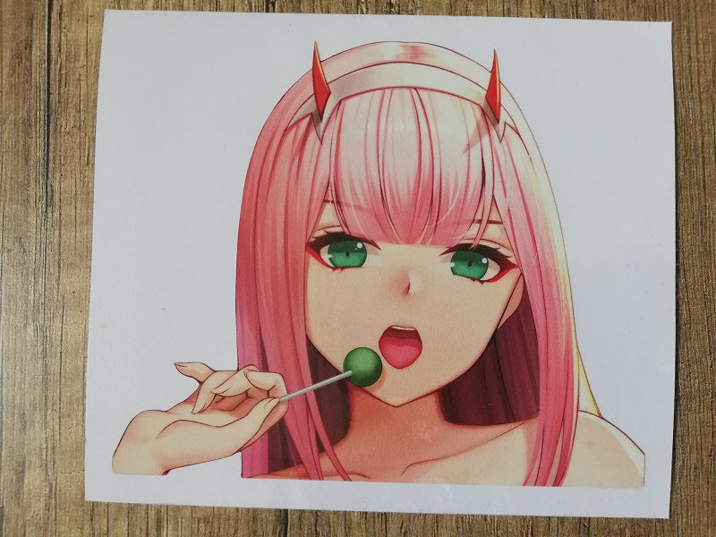 Zero Two Peeker